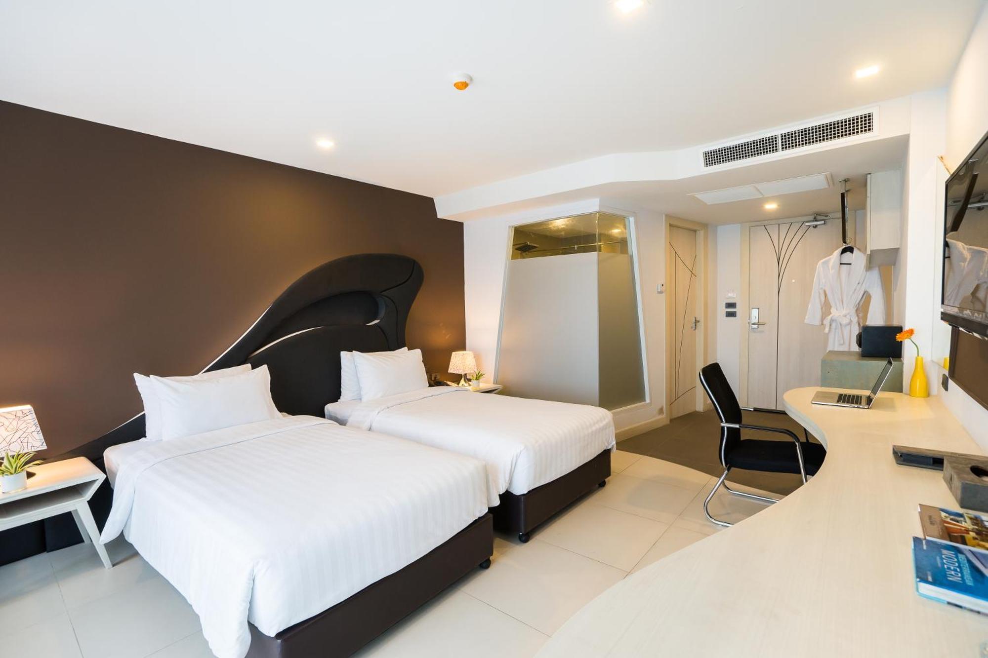Blue Boat Hotel Jc Паттайя Экстерьер фото