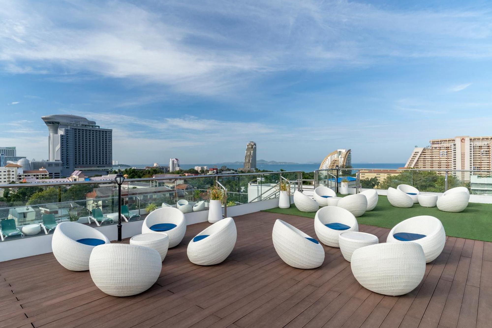 Blue Boat Hotel Jc Паттайя Экстерьер фото